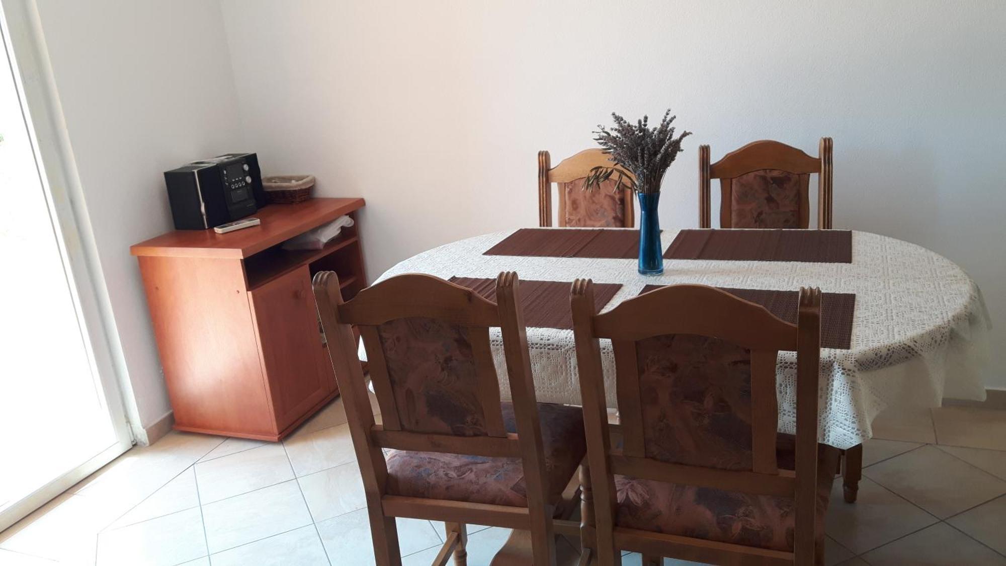 Apartment Novoselic *