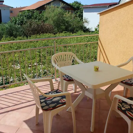 Apartments Novoselic Vir Exterior photo
