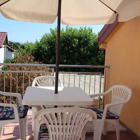 Apartments Novoselic Vir Exterior photo