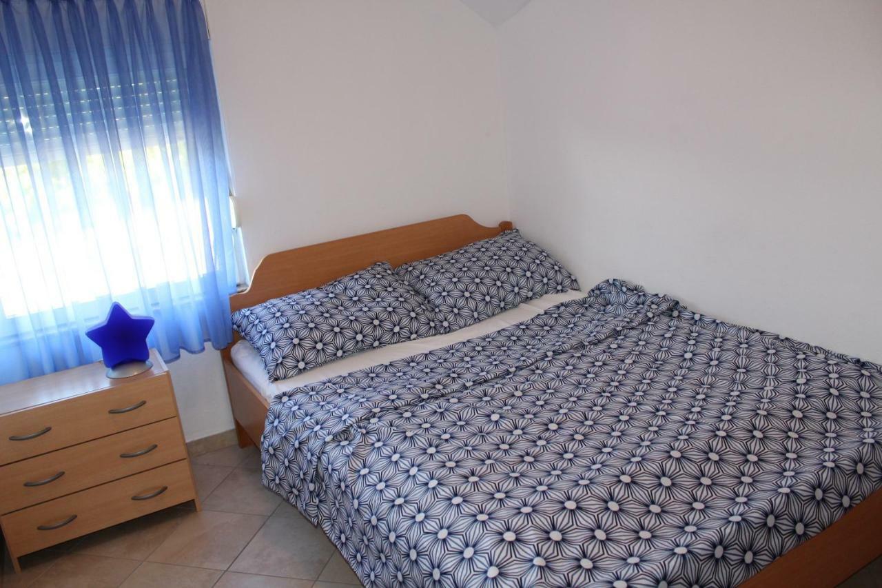 Apartment Novoselic Vir